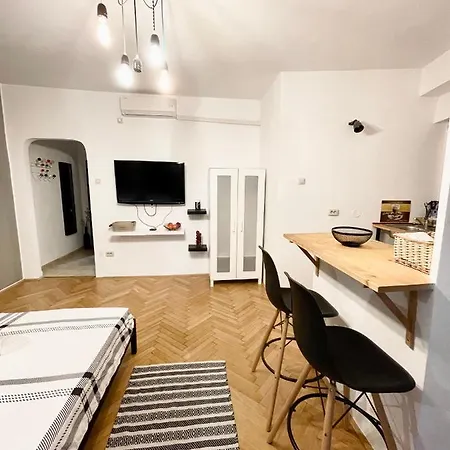 Apartment Old Town Studio 23